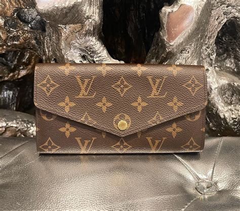 louis vuitton sarah wallet dupe|zippy wallet louis vuitton.